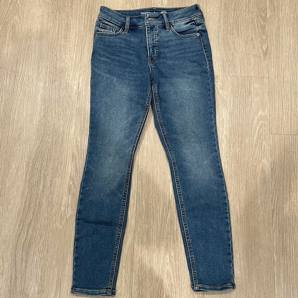 Old Navy Size 0 Petite Extra High-Rise Sky-Hi Straight jeans
